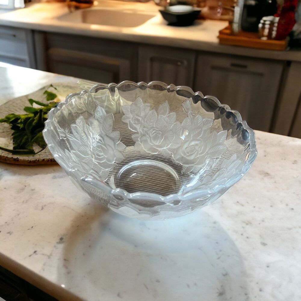 Home beautiful rose imprinted crystal glass bowl made in Japan